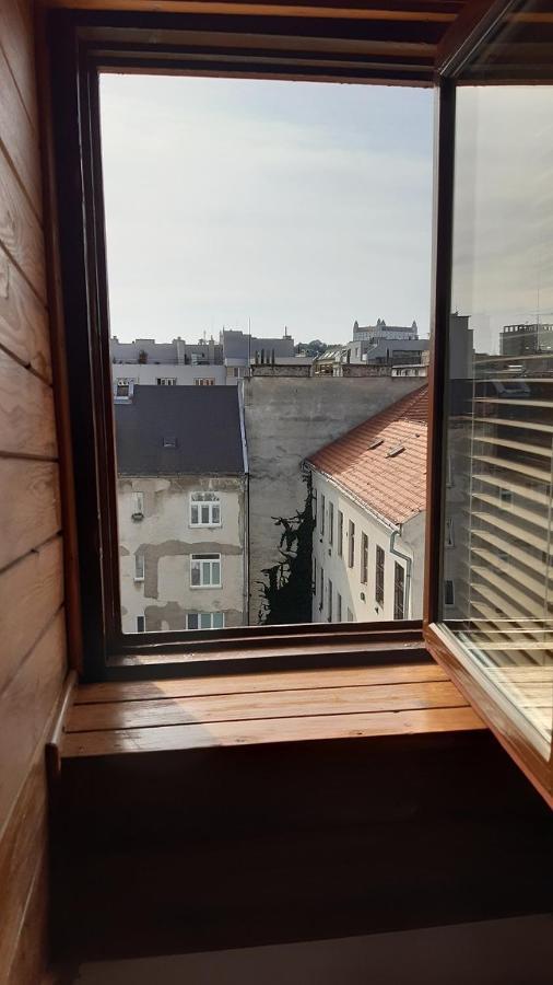 Attic Flat In The Center Apartment Bratislava Luaran gambar